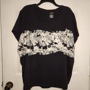 Tek Gear V Neck Graphic T-Shirt - Size 3X